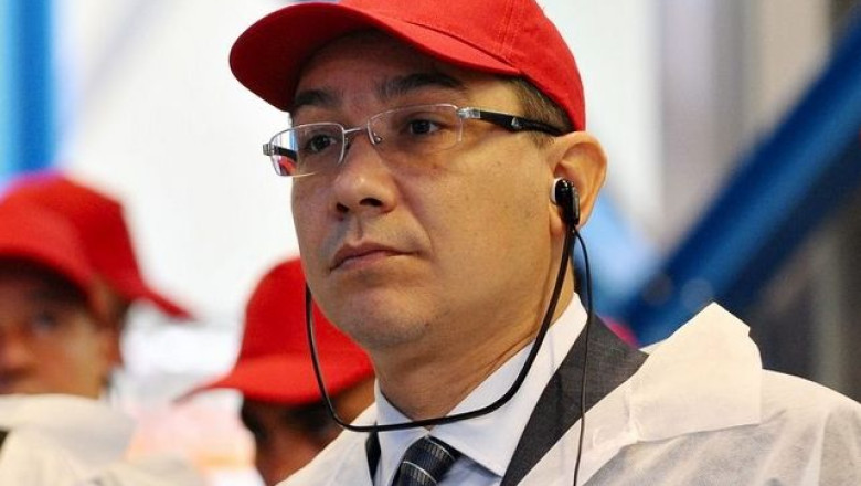 Victor Ponta, despre renuntarea la titlul de Doctor: Suntem exact ca in gluma ”cu sapca, fara sapca” Imagine