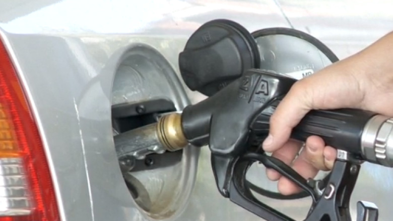 Victor Ponta explica incasarile mai mici din supraacciza pe carburanti Imagine