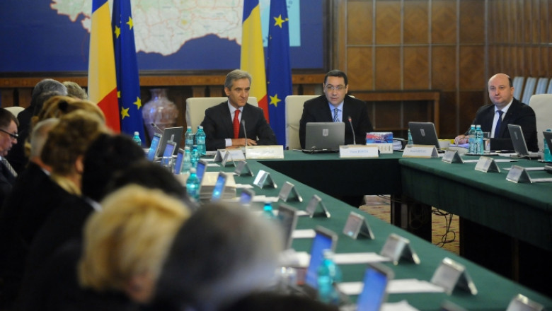 Victor Ponta, in prezenta lui Iurie Leanca, in sedinta de guvern: Tom si Jerry nu trebuie sa vorbeasca neaparat in rusa Imagine