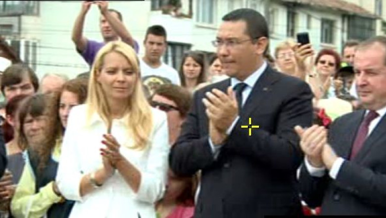 Victor Ponta, la Cacica: Cei ce cred in viitorul tarii si in Dumnezeu sa-si cinsteasca religia si traditiile! Imagine