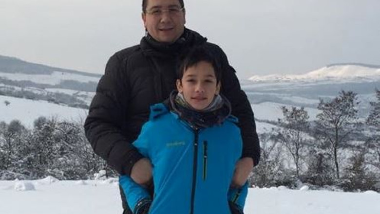 Victor Ponta pe Facebook: Andrei, „cel mai bun dintre toti barbatii cu numele de Ponta!” Imagine