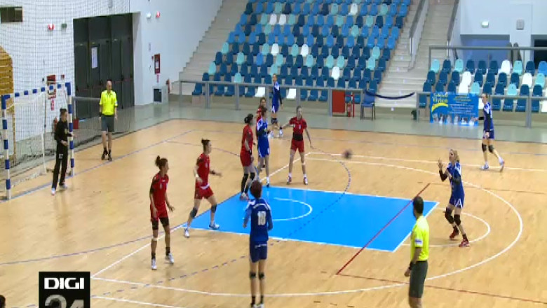 Victorie de moral pentru echipa de handbal SCM Craiova Imagine