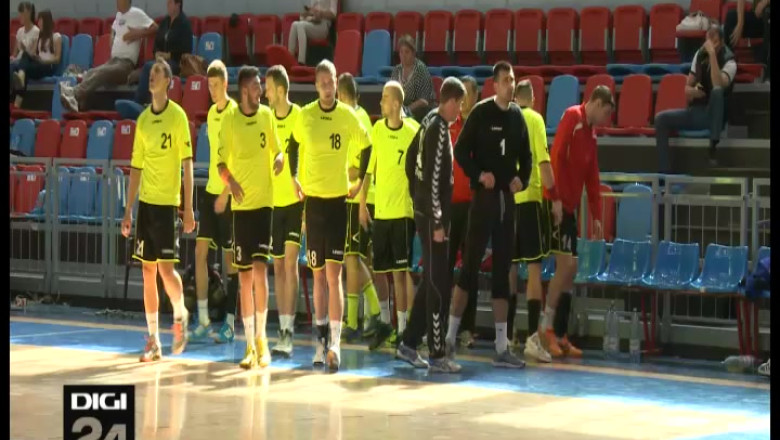 Victorie pentru handbalisti. HC ROM CRI Brasov - CSM Oradea 29-47 Imagine