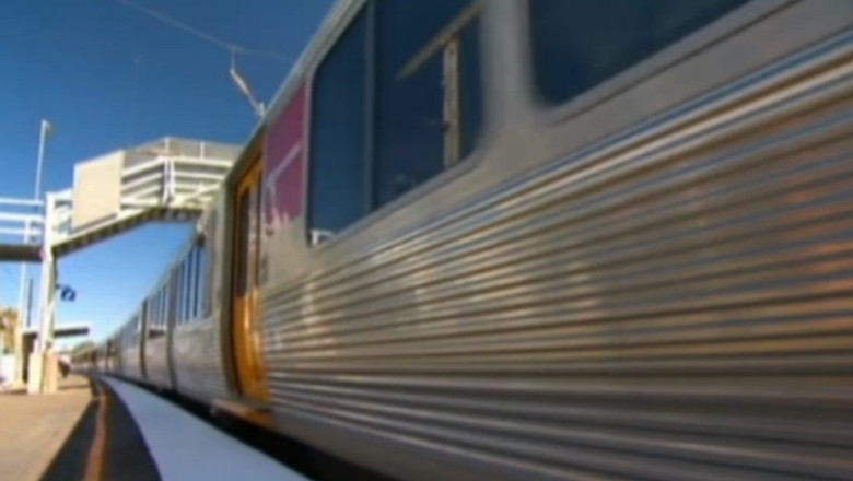 VIDEO. A scapat in ultimul moment. Un australian era cat pe ce sa fie calcat de tren Imagine