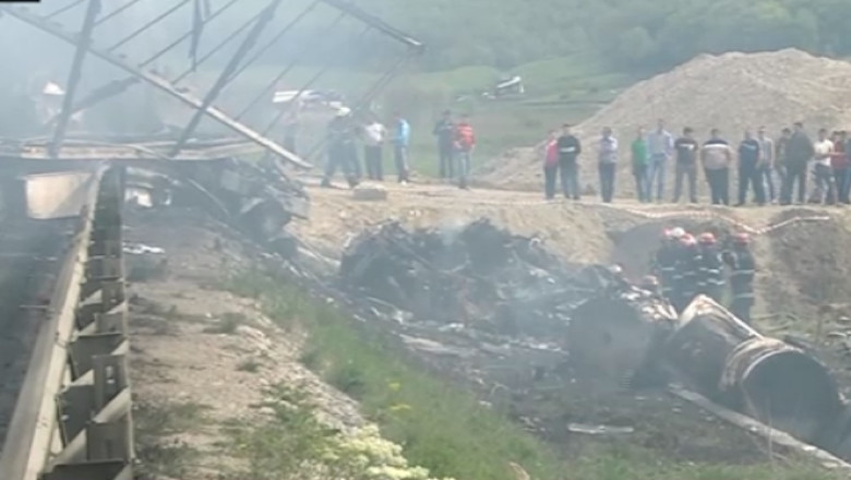 VIDEO. Acccident soldat cu doi morti in Cluj. Coliziunea dintre doua TIR-uri a fost urmata de un incendiu Imagine