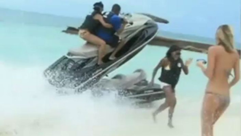 VIDEO. Accident evitat in ultimul moment, pe o plaja din Bahamas Imagine