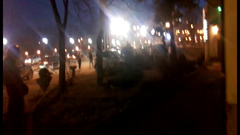 VIDEO. Accident langa podul Dacia din Oradea. Doua masini au fost avariate intr-o intersectie   Imagine