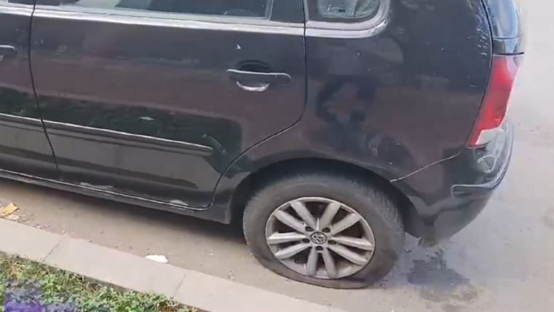 VIDEO Ancheta in Constanta dupa ce zeci de soferi s-au trezit cu anvelopele de la masini taiate. Faptasul a fost surprins de camere Imagine