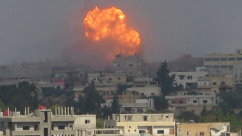 VIDEO. Atentat sangeros in Siria. Un kamikaze a aruncat in aer un depozit al militantilor shiiti Imagine