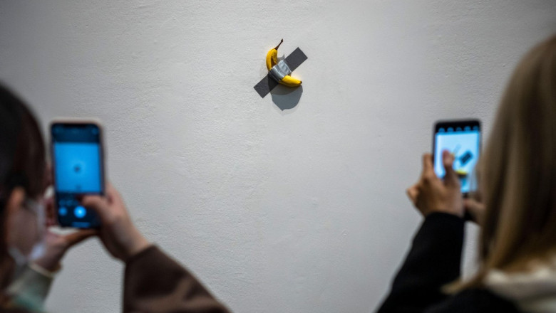 VIDEO. Banana dintr-o opera de arta expusa intr-un muzeu din Seul a fost mancata de un vizitator Imagine