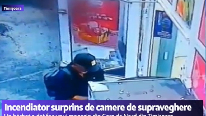 VIDEO Barbat filmat in timp ce incendia un magazin in Timisoara Imagine