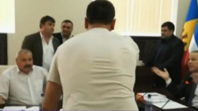VIDEO. Bataie in Adunarea Populara din Gagauzia Imagine