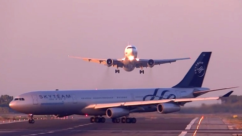 VIDEO Catastrofa evitata in ultimul moment: Doua aeronave au fost pe punctul de a se ciocni pe pista aeroportului Imagine