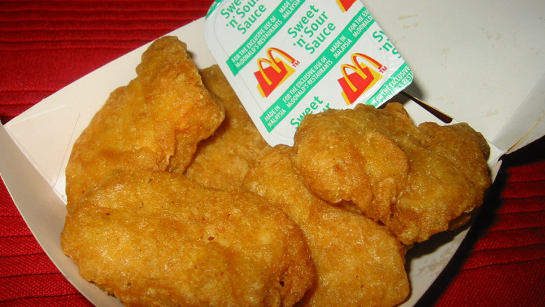 VIDEO. Ce contin Chicken McNuggets, cele mai vandute produse McDonald’s Imagine
