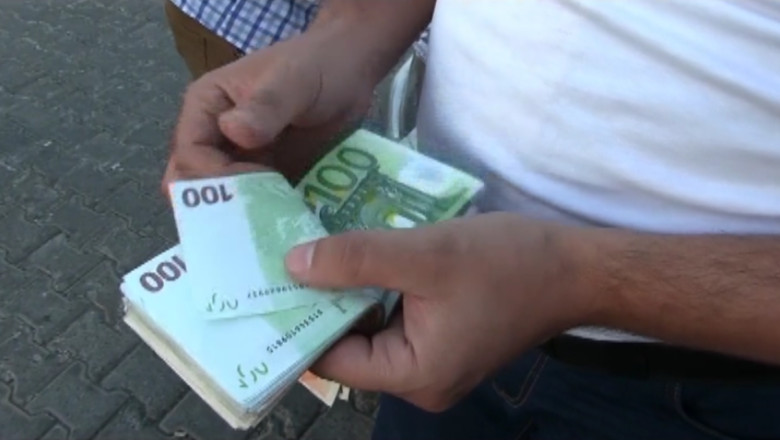 VIDEO. Cea mai activa retea de contrabandisti de tigari din Iasi a fost destructurata Imagine