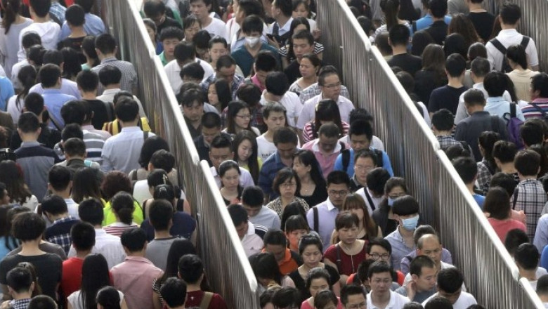 VIDEO China: Milioane de calatori, perchezitionati zilnic la metrou. Ample exercitii militare inaintea comemorarii a 25 de ani de la revolta din Piata Tiananmen Imagine