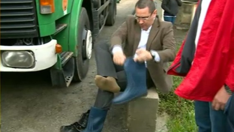 VIDEO. Cizme de cauciuc pentru premier Imagine