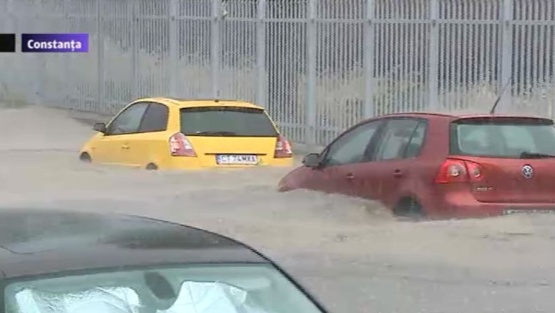 VIDEO. Constanta si Mamaia, sub ape, in urma unei ploi torentiale Imagine
