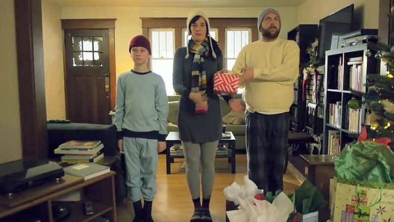 VIDEO Craciun in familie in mintea regizorilor celebri: Woody Allen, Lars von Trier, Steven Spielberg, Stanley Kubrick Imagine