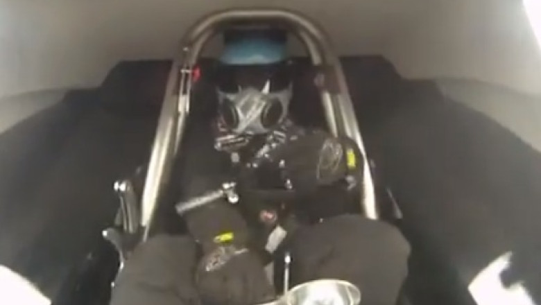 VIDEO. Cum a reactionat un pilot care a ramas fara volan la o viteza foarte mare Imagine