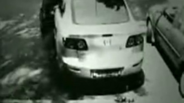 VIDEO. Cum a reusit un hot sa fure o masina cu ajutorul a trei sticle de apa Imagine