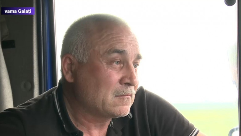 VIDEO Cum arata viata in cabina de TIR, cu familia departe. „Copilul cel mic are 11 ani. Din cei 11, doar 2-3 ani l-a vazut. E greu!” Imagine