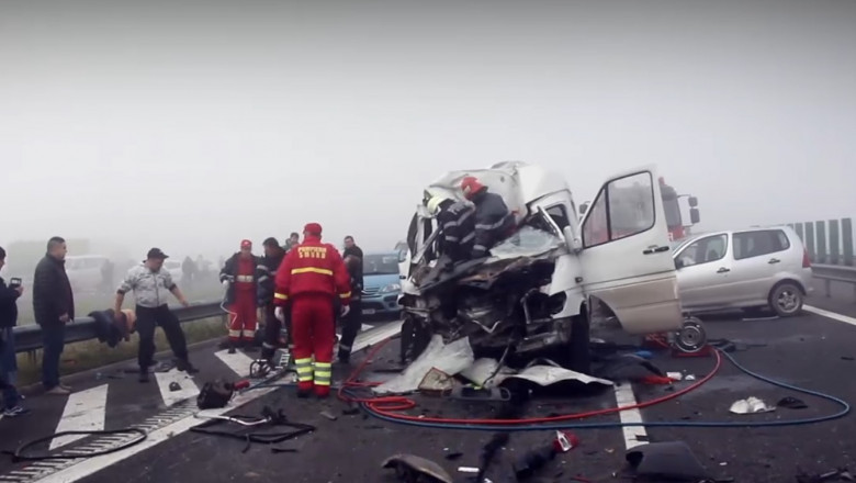 VIDEO Cum putem evita accidentele provocate de „gheata neagra”. Recomandarile unui expert in siguranta rutiera Imagine