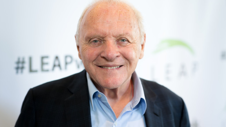 VIDEO „Danseaza de parca nu te vede nimeni”. Imagini virale cu Sir Anthony Hopkins, la 86 de ani Imagine