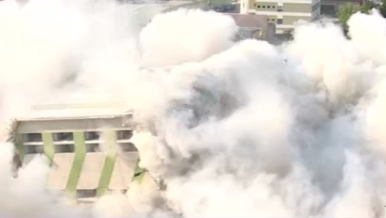 VIDEO. Demolare spectaculoasa la Craiova Imagine