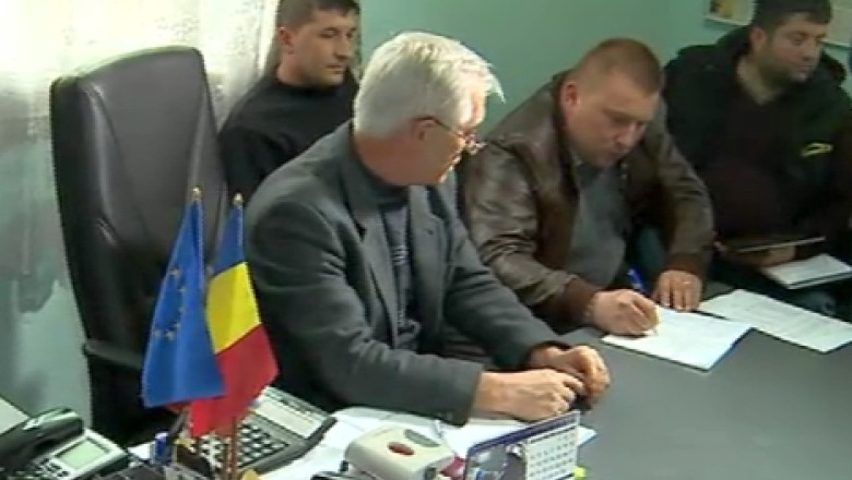 VIDEO Disparitia primarului din Pungesti: Edilul tine legatura doar cu Consiliul Judetean. Mircia Vlasa "se teme pentru viata lui" Imagine