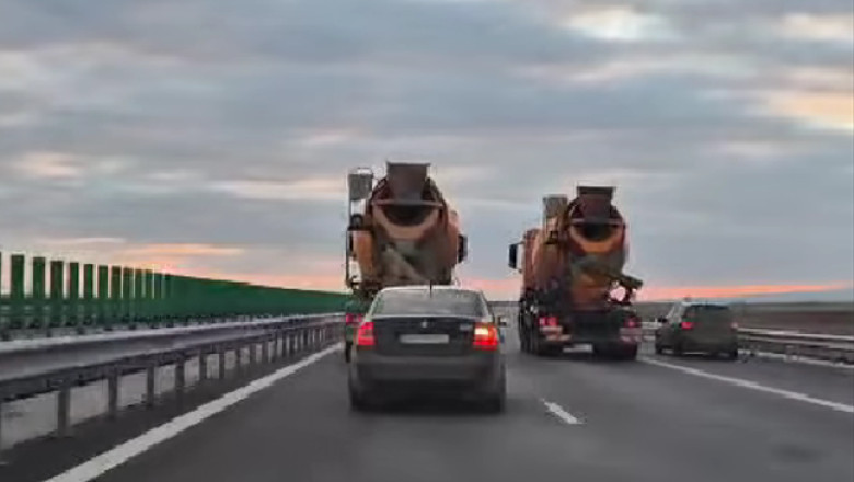 VIDEO. Doua betoniere, aroganta pe A7. Ce sanctiuni au dat politistii, dupa ce doi soferi le-au depasit pe banda de urgenta Imagine