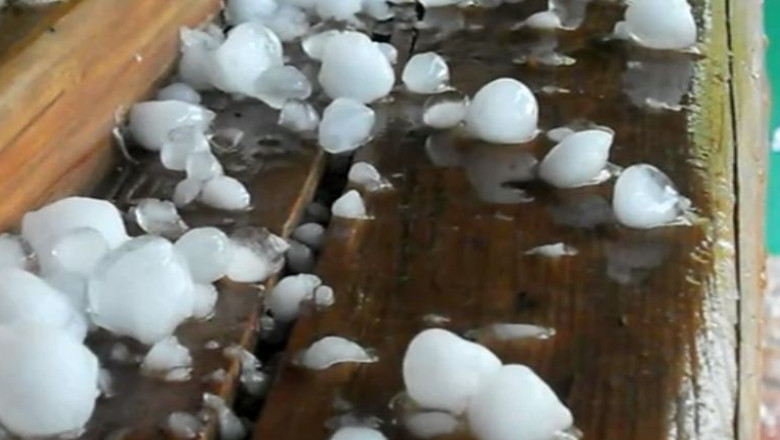 VIDEO. Furtuna cu grindina, in judetul Brasov Imagine