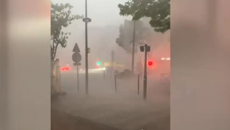 VIDEO Furtunile violente au ucis cel putin 2 oameni in Franta: Temperatura a scazut cu peste 11 grade in doar 20 de minute Imagine
