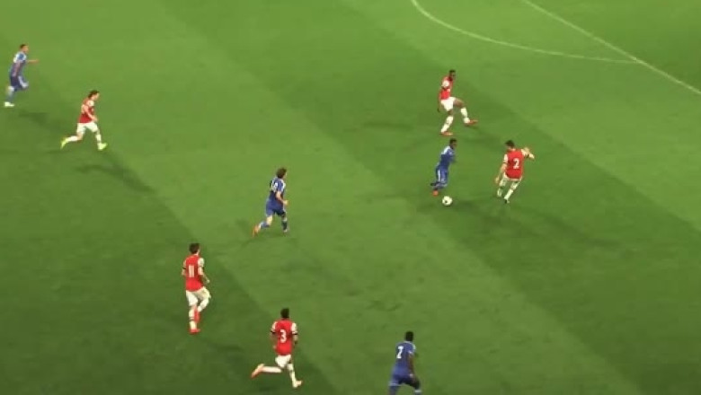 VIDEO Gol cu calcaiul de la zece metri de poarta. Nu este Champions League, ci un campionat de juniori Imagine