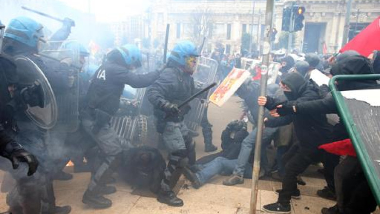 VIDEO. Greva generala in Italia. La Milano, protestul s-a lasat cu violente intre politie si manifestanti Imagine