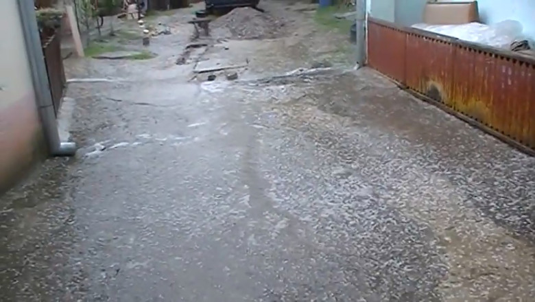 VIDEO. Grindina a lovit, luni, mai multe zone din Bihor Imagine
