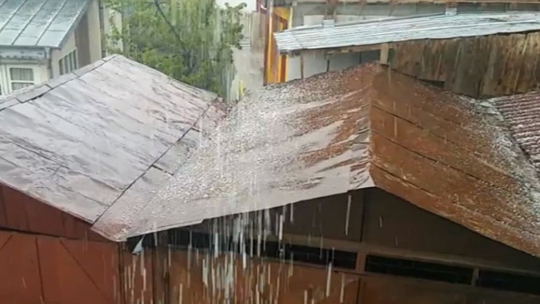 VIDEO. Grindina si ploaie torentiala la Focsani Imagine