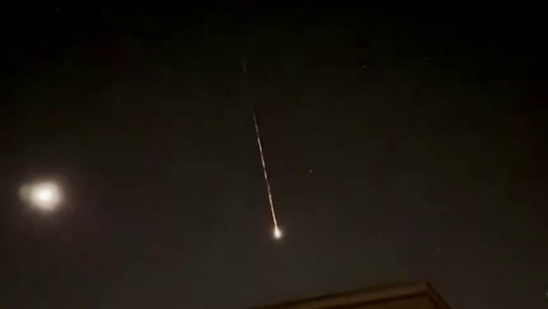 VIDEO. Imagini spectaculoase in Germania. Un meteorit a fost filmat in timp ce intra in atmosfera Pamantului Imagine