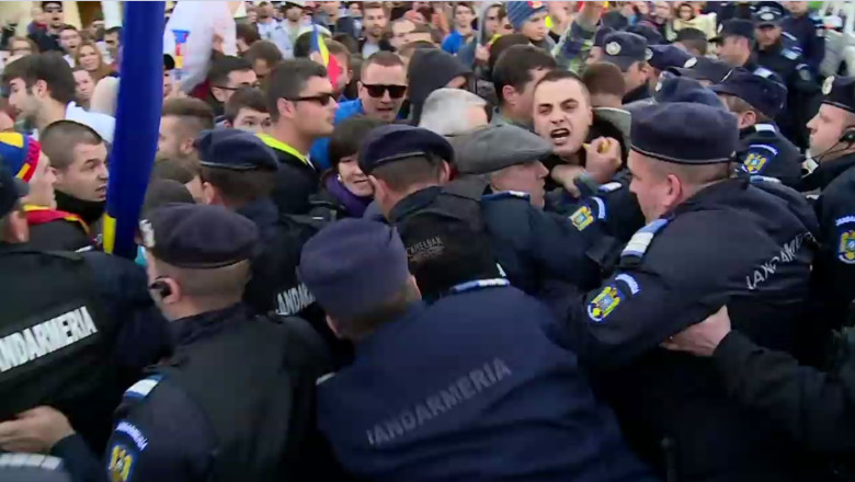 VIDEO. Imbranceli la protestul electoral de la Brasov Imagine