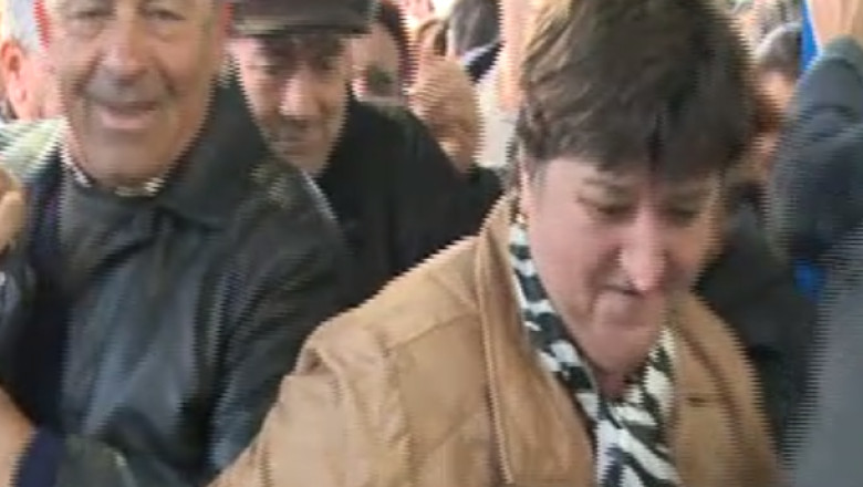 VIDEO. Imbulzeala pentru polizoare si lenjerii de pat Imagine