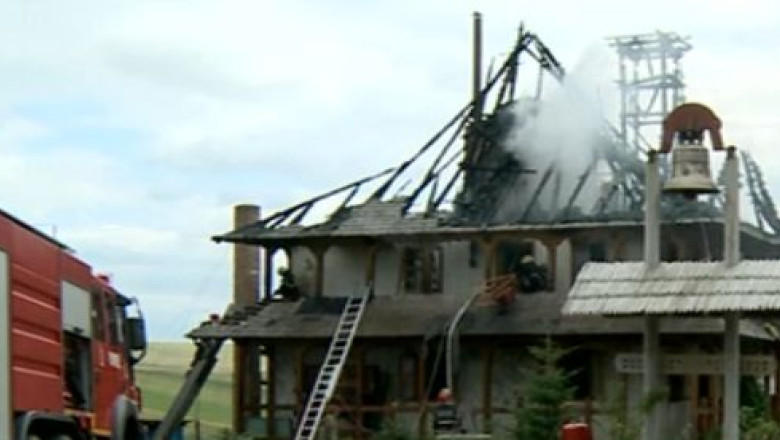 VIDEO. Incendiu la o manastire din Botosani Imagine