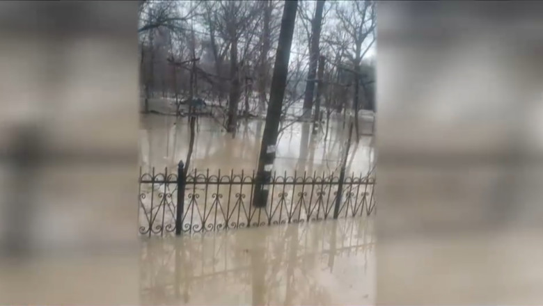 VIDEO. Inundatii in Maramures, dupa ce un parau a iesit din matca Imagine