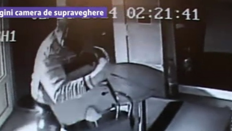 VIDEO. Jaf la o benzinarie din Maramures. Hotii au reusit sa fure doar 1.000 de lei Imagine