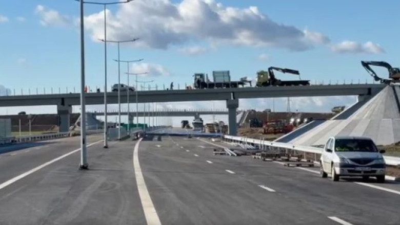 VIDEO Lucrarile la tronsonul 1 al Drumului Expres Craiova – Pitesti, aproape de final. Cum arata si cand se va deschide circulatia Imagine