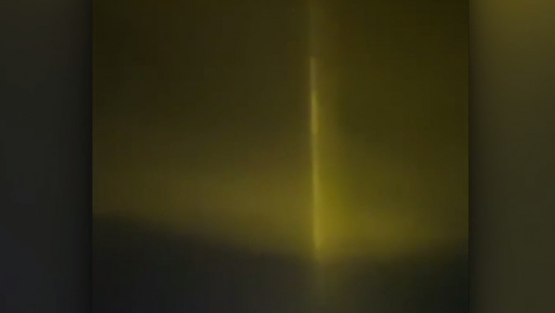 VIDEO. Lumini ciudate au speriat locuitorii din Belgorod, Rusia. Unii spun ca sunt lasere anti-satelit, specialistii ii contrazic Imagine