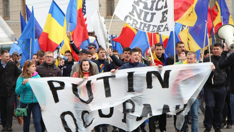 VIDEO. Manifestatii contra si pro-Rusia la Chisinau Imagine