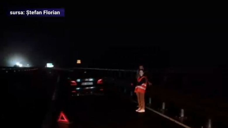 VIDEO Masini avariate pe autostrada, dupa ce au trecut printr-o groapa. Politistii au inchis prima banda Imagine