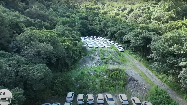 VIDEO Misterul "cimitirelor" de masini electrice abandonate pe campurile din China, elucidat. Care este explicatia Imagine