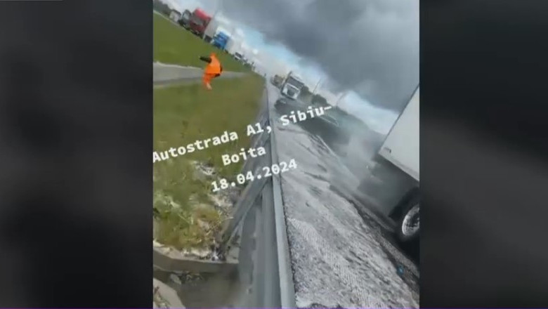 VIDEO Momentul carambolului de pe A1: patru masini implicate, o persoana a ramas incarcerata Imagine
