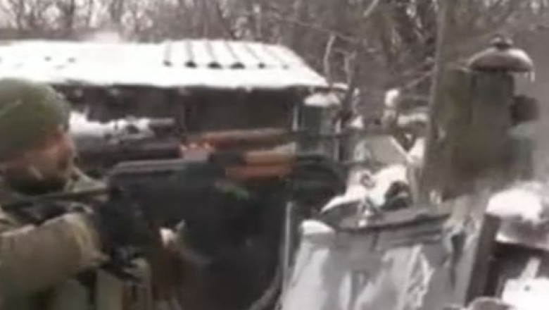 VIDEO. O echipa de jurnalisti de la Reuters, prinsa in confruntarile dintre armata si rebelii din Ucraina Imagine